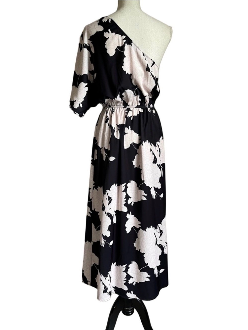 Cupshe Black One-Shoulder Floral Maxi Dress - Picture 2 of 5